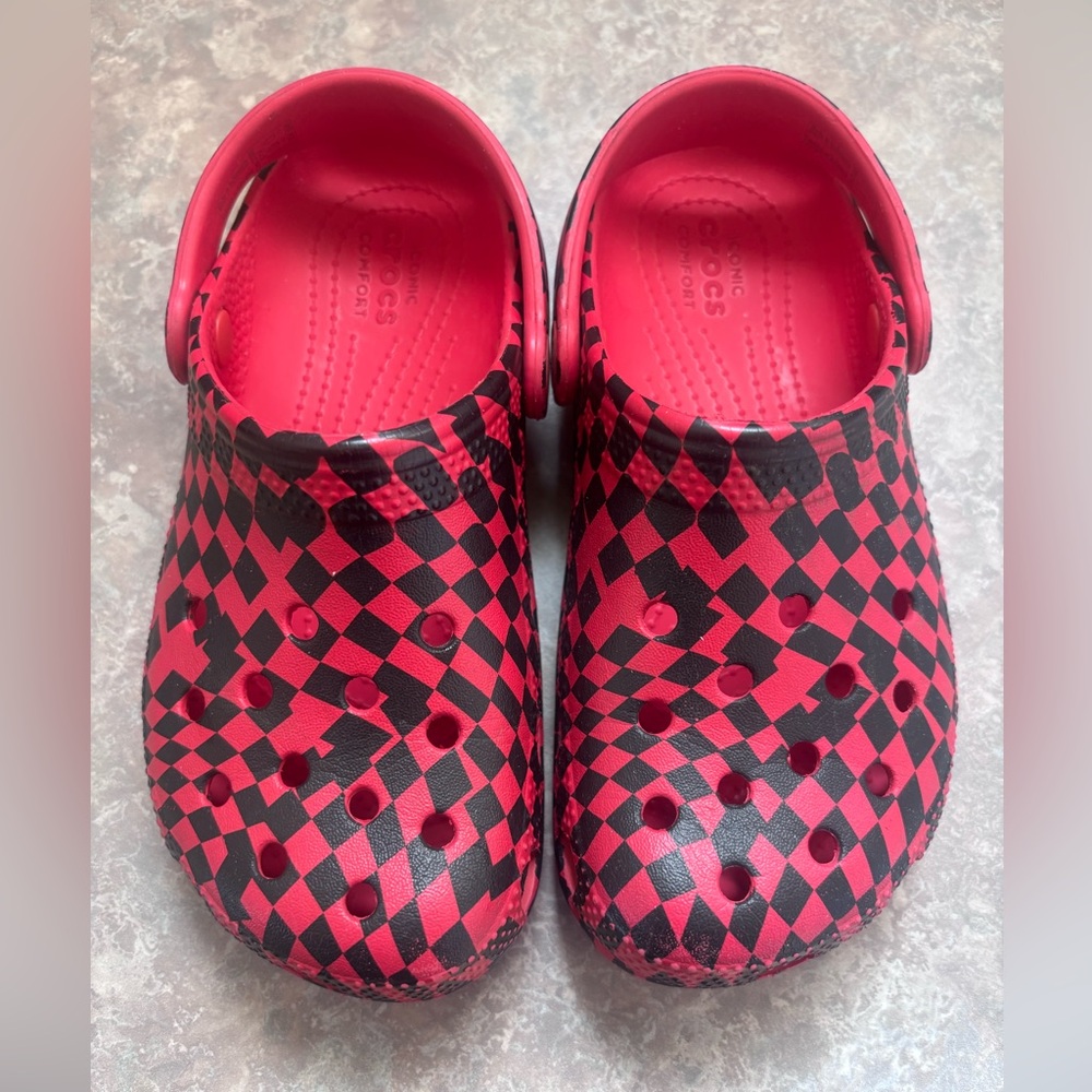 CROCS Red and Black Sandals - Checkered print